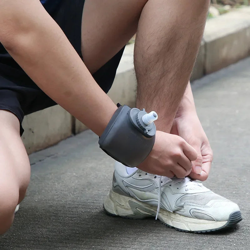 Solfetti Wrist Water Bottle — product photo 4